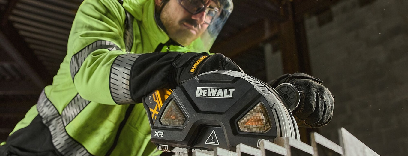 TOUGH POWER. ANYWHERE THE WORK GOES.